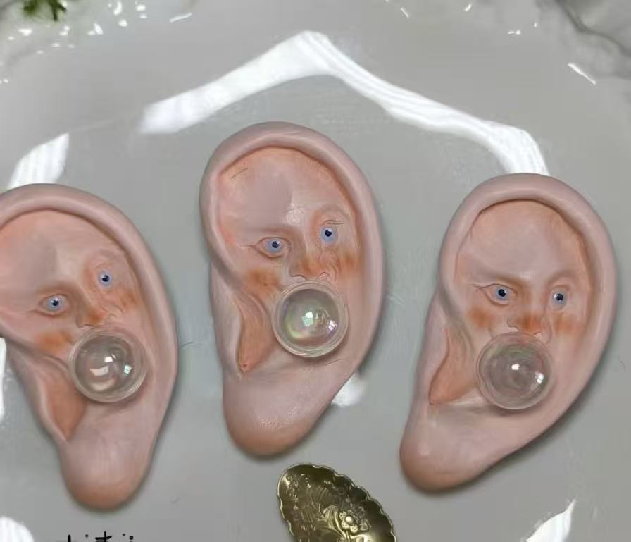 Ear Bubble Brooch