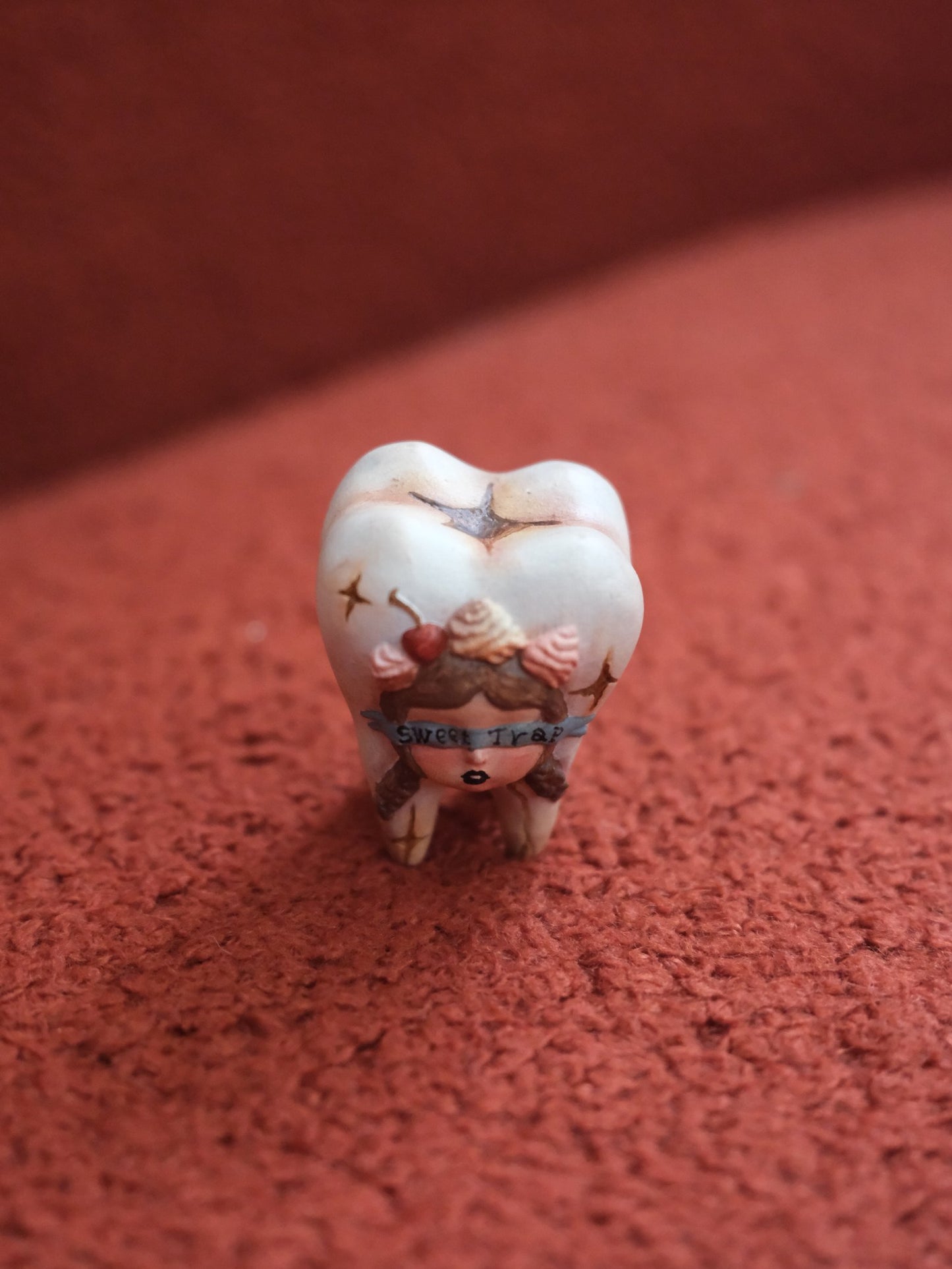 Sweet trap（tooth）sculpture